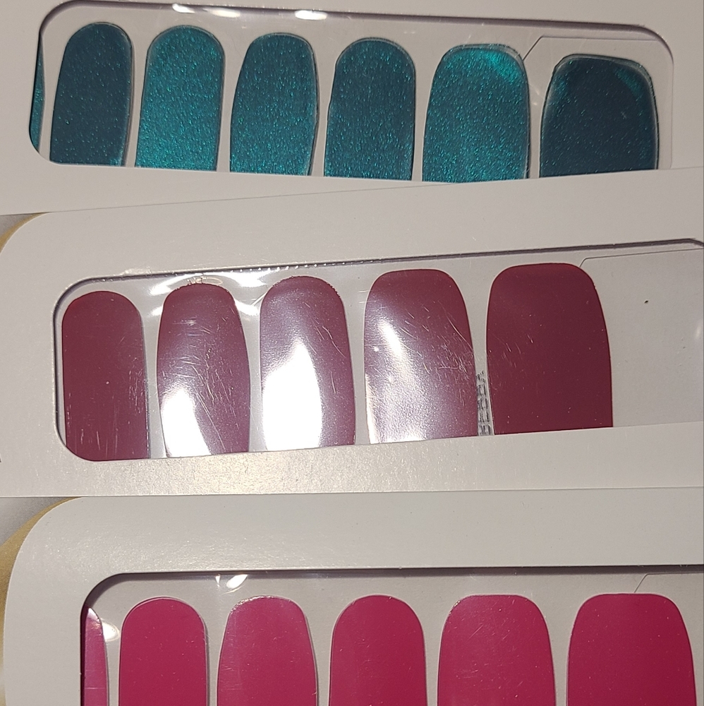 Color Street nail polish strips